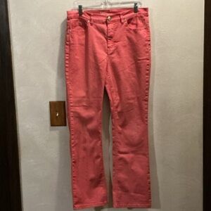 DG2 by Diane Gilman Women's Coral 5 Pocket Straight Leg Jeans. Size 12.